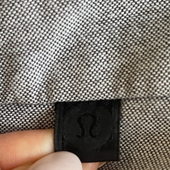 Lululemon Commission Shorts Men's Size 38 Heather Gray Golf Casual 11" Inseam - Picture 4 of 10